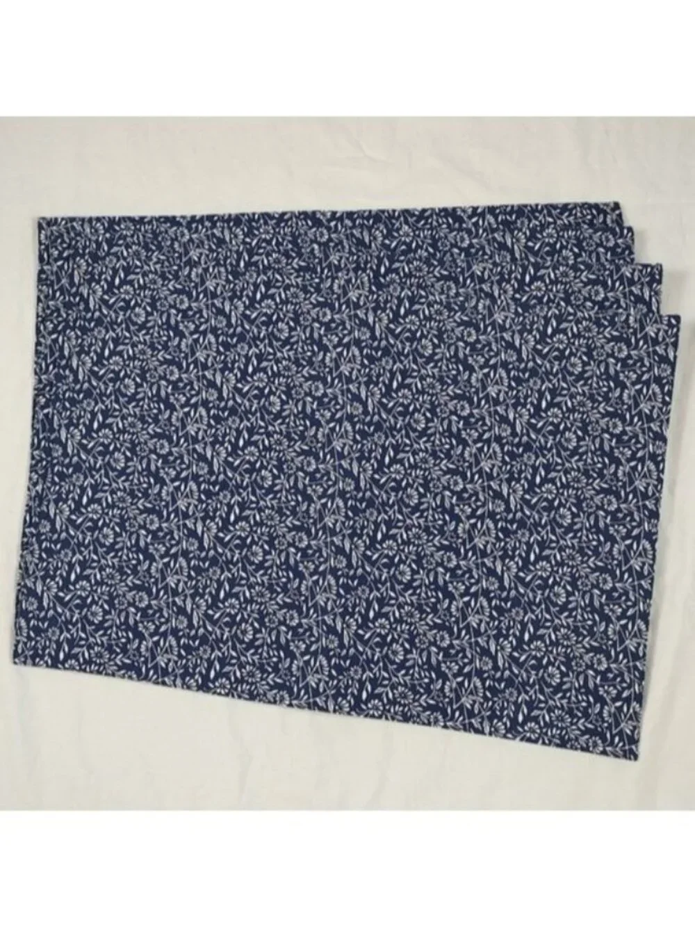 4 Williams Sonoma Blue White Ditsy Floral Cotton Placemats 14